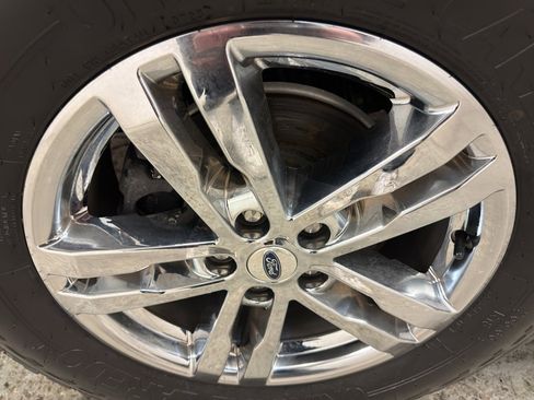 Used 2020 Ford Explorer XLT w/ Equipment Group 202A image 34