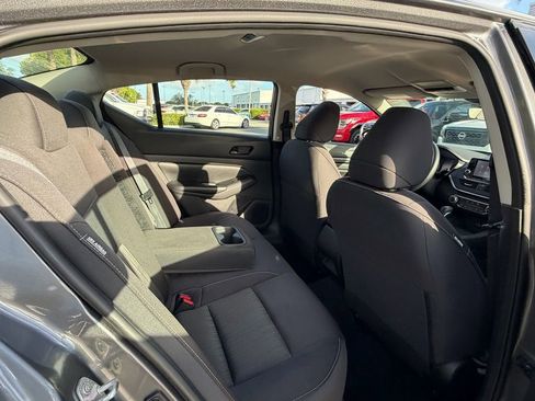 Certified 2024 Nissan Altima 2.5 S FWD image 14