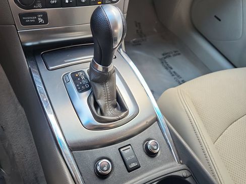 Used 2011 INFINITI G37 x Sedan w/ Premium Pkg AWD/4WD image 31