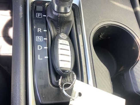 Used 2020 Nissan Altima 2.5 S FWD image 19