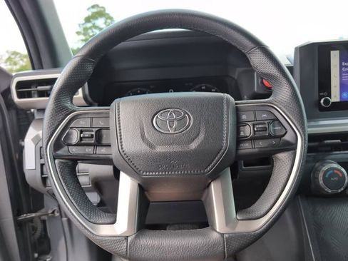 Used 2024 Toyota Tacoma TRD Off-Road AWD/4WD image 23