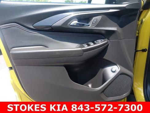 Used 2023 Chevrolet TrailBlazer RS w/ Sun and Liftgate Package AWD/4WD image 21