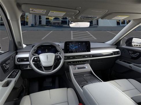 New 2025 Lincoln Aviator Reserve w/ Illumination Package image 9