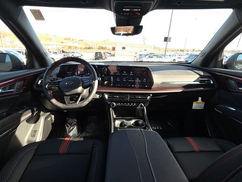 New 2026 Chevrolet Traverse RS w/ LPO, Floor Liner Package image 30