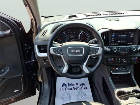 Used 2021 GMC Terrain SLT w/ Infotainment Package II AWD/4WD image 13
