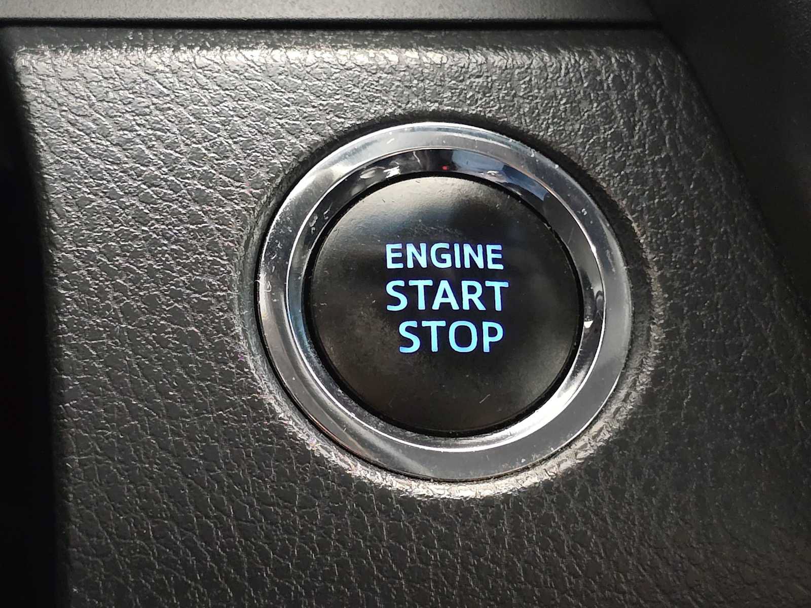 Used 2018 Toyota Camry XLE w/ Audio Package FWD image 20