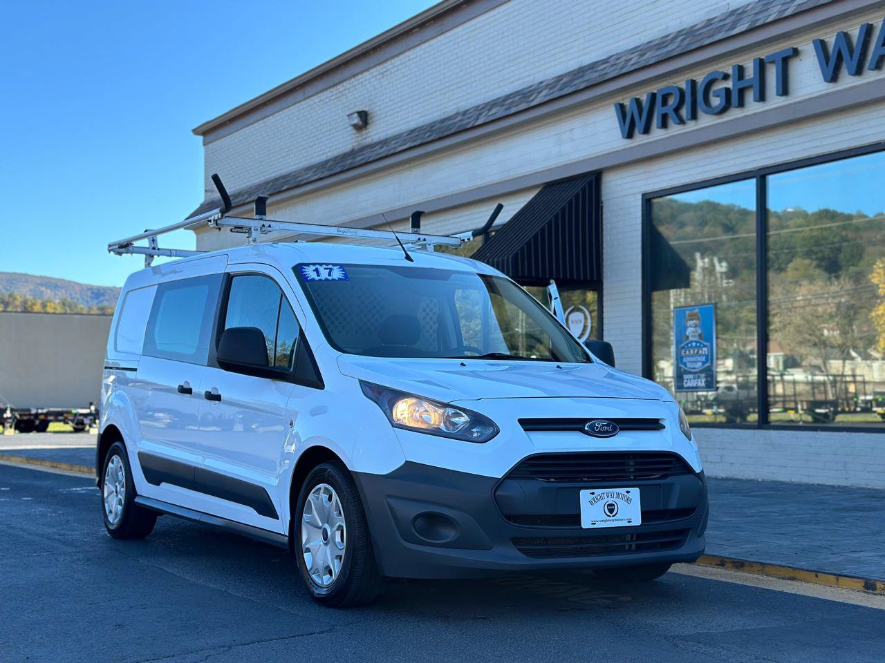 Used 2017 Ford Transit Connect XL FWD image 1