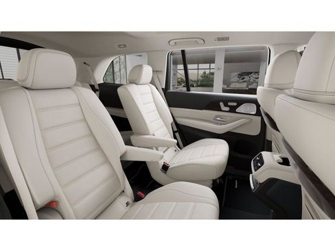 New 2026 Mercedes-Benz GLS 450 4MATIC image 5