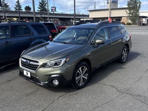 Used 2018 Subaru Outback 2.5i Limited w/ Popular Package #2 image 20