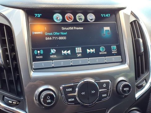 Used 2018 Chevrolet Cruze LT w/ Sun And Sound Package FWD image 25