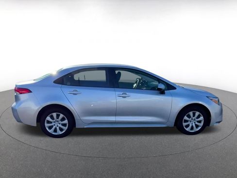 Used 2025 Toyota Corolla LE image 16