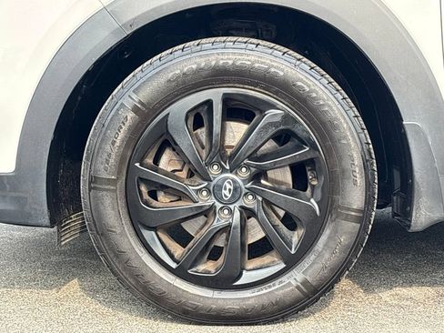 Used 2017 Hyundai Tucson SE w/ SE Popular Package 02 AWD/4WD image 9