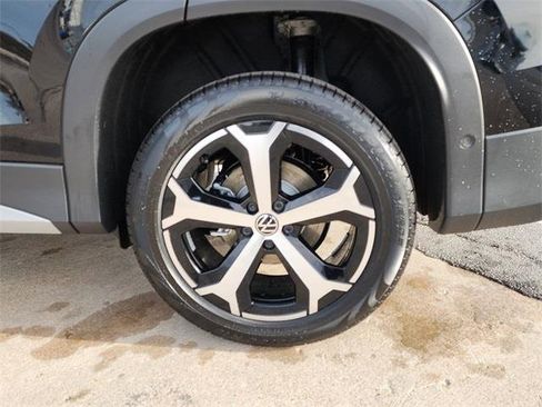 New 2026 Volkswagen Tiguan SE image 26