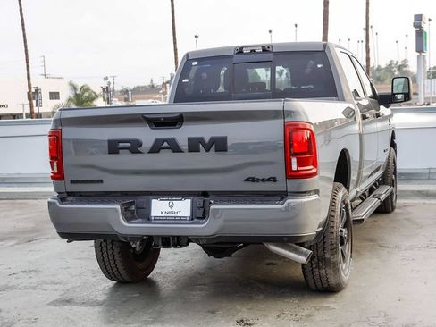 New 2026 RAM 2500 Big Horn AWD/4WD image 9