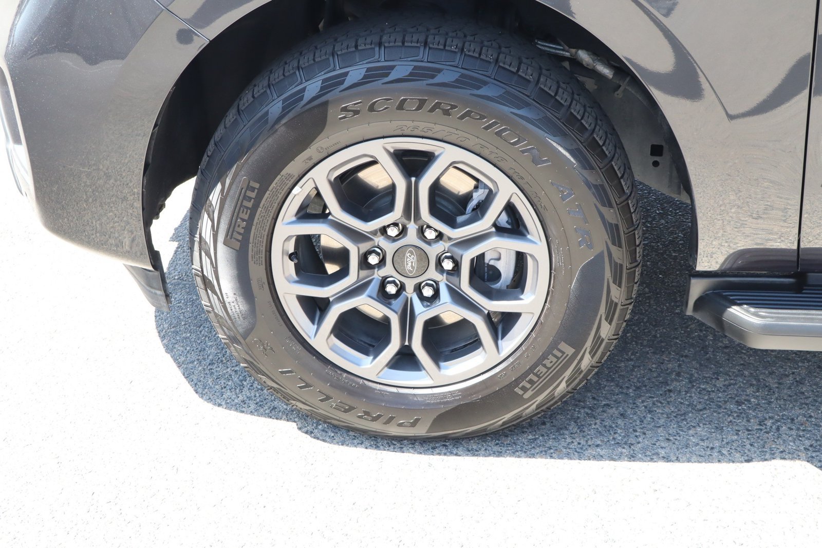 Used 2025 Ford Expedition Active RWD image 14