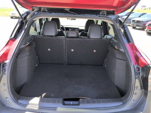 Used 2025 Nissan Kicks SR AWD/4WD image 4