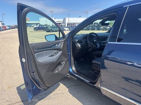 Used 2024 Buick Enclave Essence w/ Technology Package AWD/4WD image 10