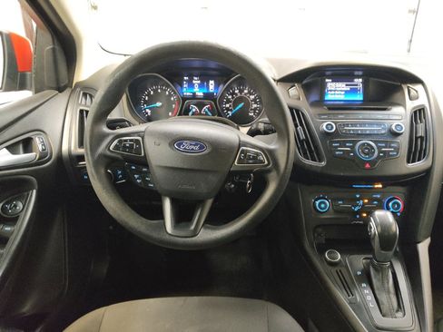 Used 2017 Ford Focus SE FWD image 22