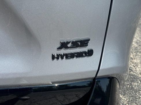 Used 2024 Toyota RAV4 XSE w/ Advanced Technology Package AWD/4WD image 6
