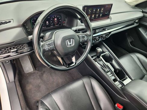 Used 2023 Honda Accord EX-L image 2