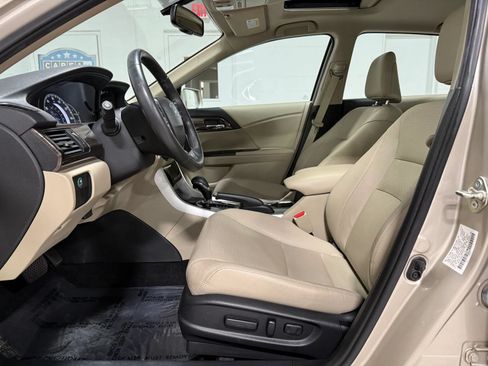 Used 2017 Honda Accord EX-L image 12