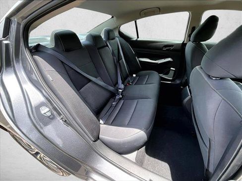 Used 2024 Nissan Altima 2.5 SV FWD image 26