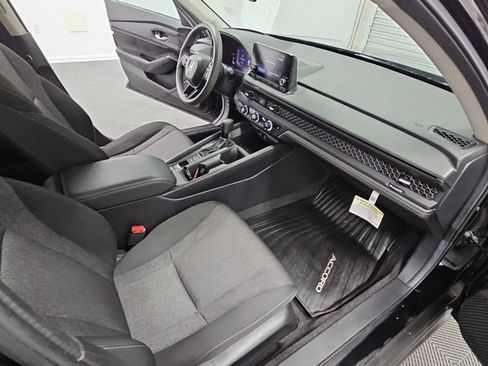 Used 2024 Honda Accord EX image 29