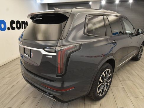 Used 2023 Cadillac XT6 Sport w/ Technology Package AWD/4WD image 5