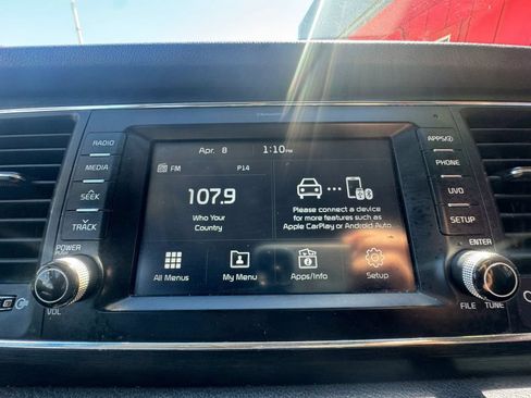 Used 2017 Kia Sedona LX w/ LX Essentials Premium Package FWD image 14