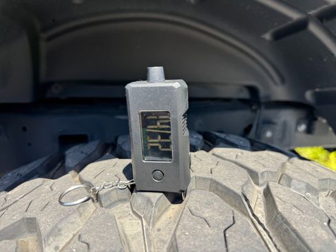Used 2022 Jeep Gladiator Sport AWD/4WD image 72