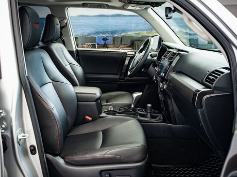 Used 2020 Toyota 4Runner TRD Off-Road Premium image 20