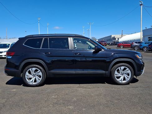 Used 2023 Volkswagen Atlas SE w/ Panoramic Sunroof Package image 8