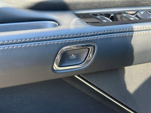 New 2026 Lincoln Aviator AWD image 16