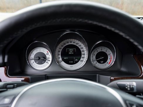 Used 2015 Mercedes-Benz GLK 350 4MATIC image 27