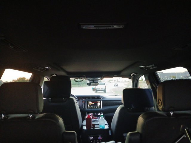 Used 2024 GMC Yukon Denali w/ Advanced Technology Package AWD/4WD image 11