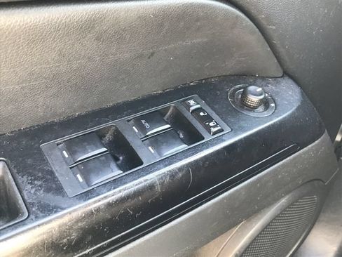 Used 2011 Jeep Compass Sport FWD image 10
