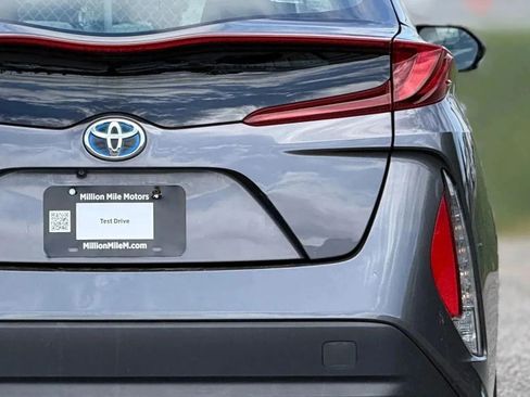 Used 2017 Toyota Prius Prime Plus w/ Carpet Mat Package FWD image 14