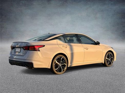 New 2025 Nissan Altima 2.5 SR w/ SR Premium Package image 2