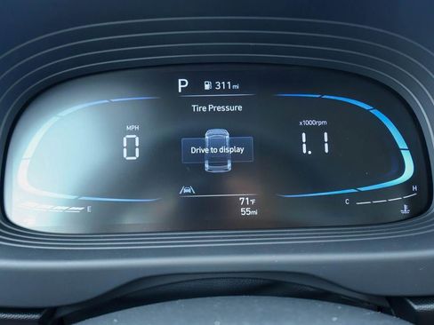 New 2025 Hyundai Venue Limited image 15