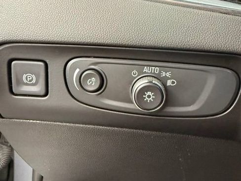 Used 2021 Buick Enclave Avenir FWD image 48