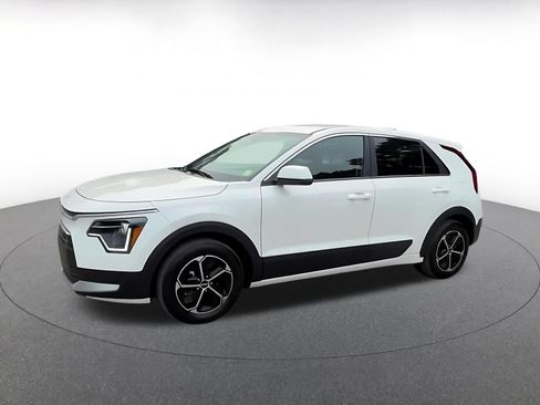 Used 2026 Kia Niro LX FWD image 8