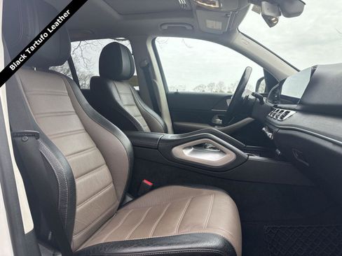 Used 2020 Mercedes-Benz GLE 450 4MATIC w/ AMG Line Exterior image 6