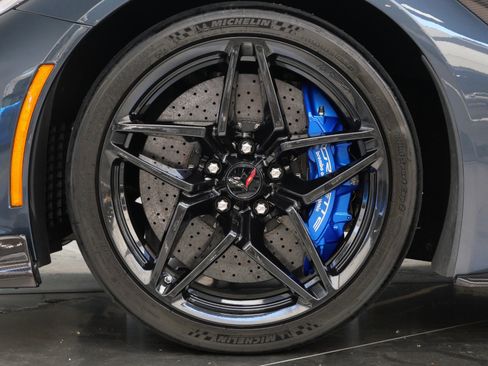 Used 2019 Chevrolet Corvette ZR1 RWD image 10