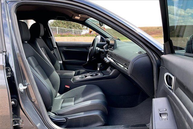 Used 2025 Honda Civic Sport image 27