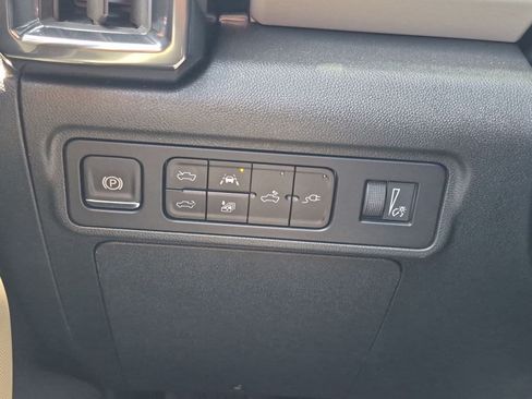 New 2026 GMC Hummer EV 4x4 Crew Cab image 16