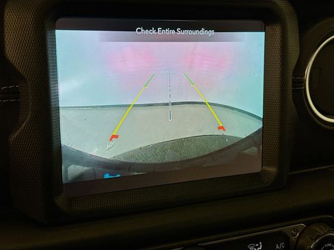 Used 2023 Jeep Wrangler Sahara image 23