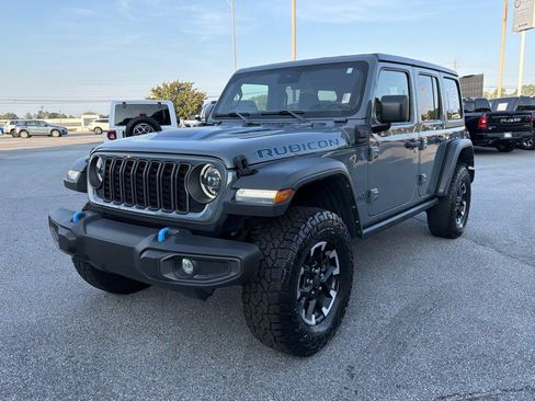 Used 2024 Jeep Wrangler Unlimited Rubicon 4xe AWD/4WD image 2