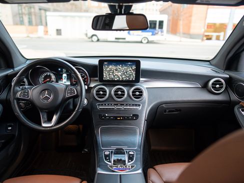 Used 2018 Mercedes-Benz GLC 300 4MATIC Coupe w/ Multimedia Package image 15