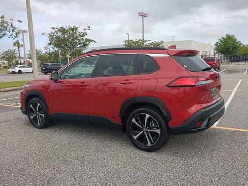 Used 2023 Toyota Corolla Cross XSE w/ Convenience Package image 6