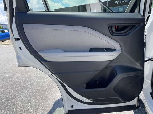 Certified 2025 Subaru Forester Premium AWD/4WD image 2